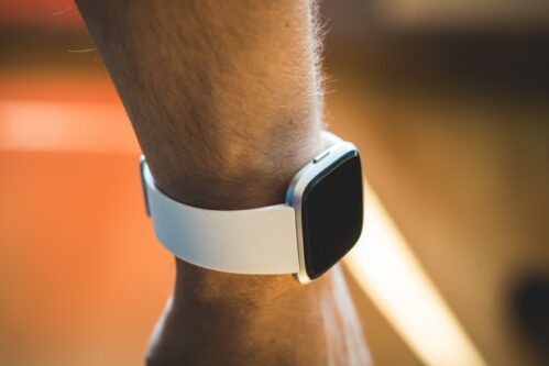 <strong>Fitbit Sense</strong> 